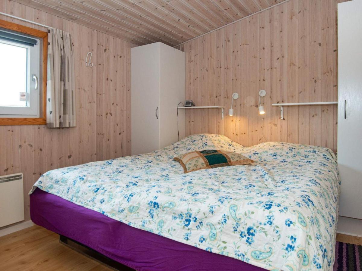 6 Person Holiday Home In Tarm Kültér fotó